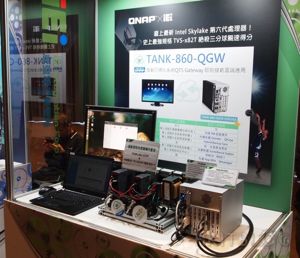 QNAP TANK-860-QGW and TVS-x82T