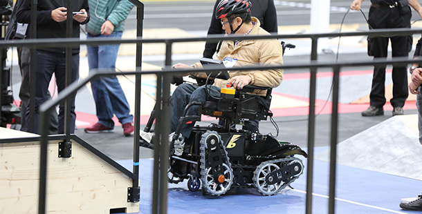港發明電動輪椅蘇黎世 Cybathlon 人機合一大賽奪季軍